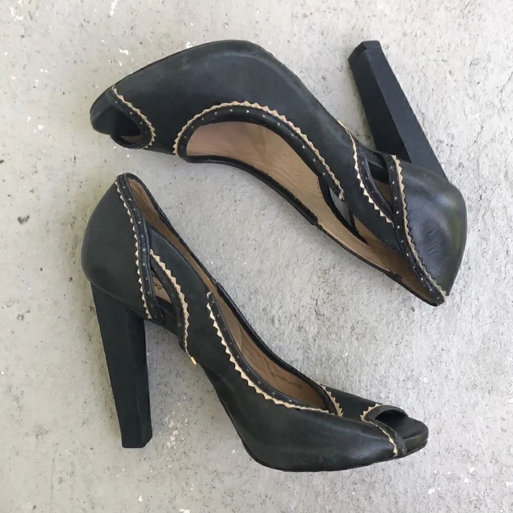 LAMB Heels  - Picture 2 of 8